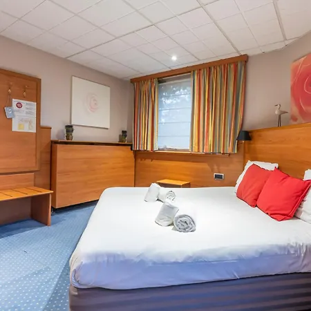 Sleep & Go Hotel Menen