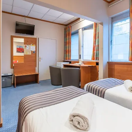 Sleep & Go Hotel