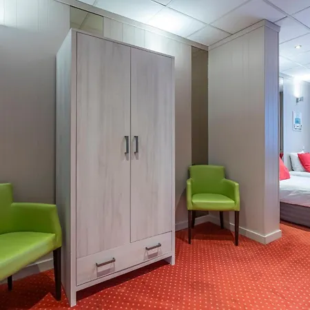 Sleep & Go Hotel *